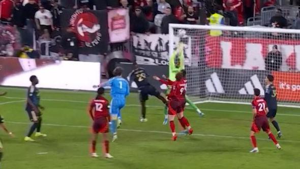 Il Toronto pareggia all'ultimo minuto di recupero: a segnare è il portiere Gavran
