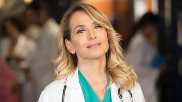 D’Urso e le mille vite della dottoressa Giò: “Racconto solo storie semplici”