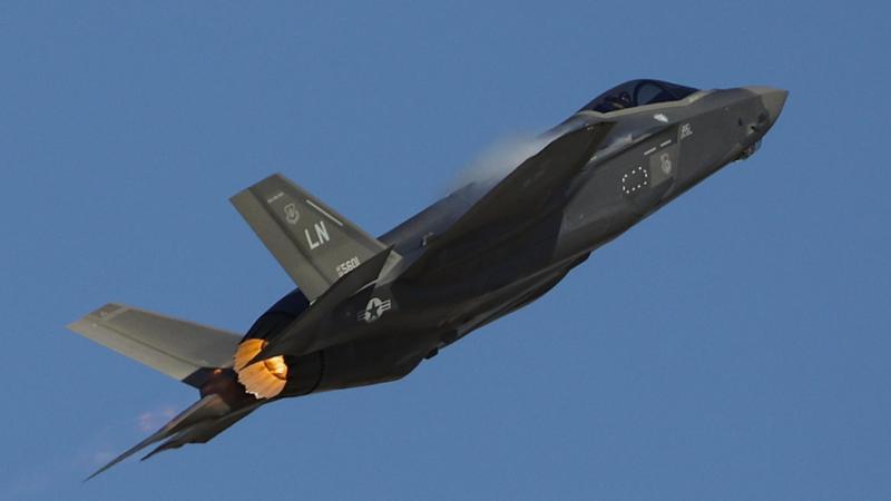 “Gli Usa stanno esaurendo le scorte di missili”: gli analisti spaventano la Casa Bianca