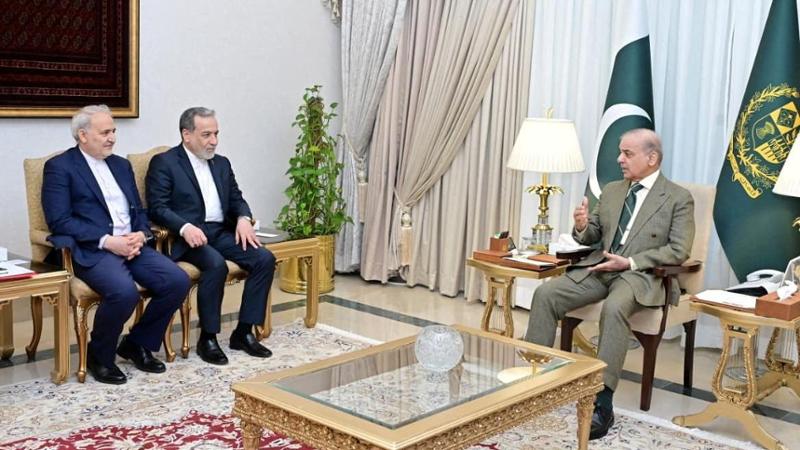 La linea inflessibile dei Pasdaran e il no di Trump: colloqui rinviati