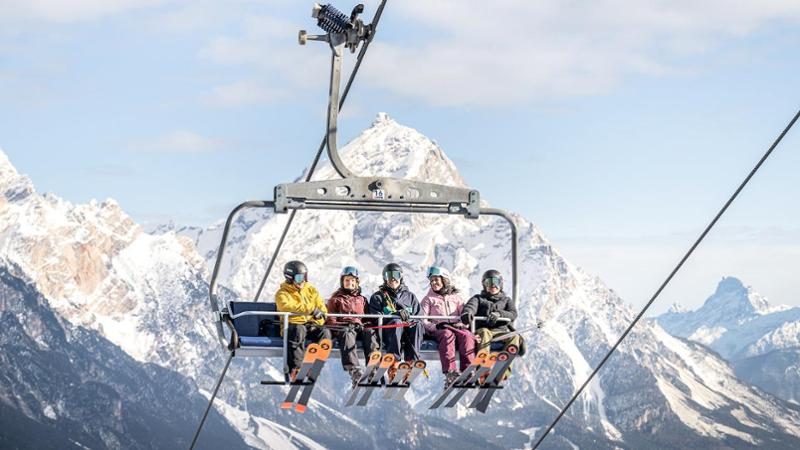 Skipass troppo cari, Dolomiti Superski vuole rimborsare 30 milioni agli sciatori. Ma incassare è difficile