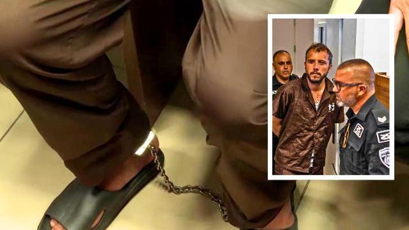 Flotilla, Thiago Avila in tribunale con le manette alle caviglie