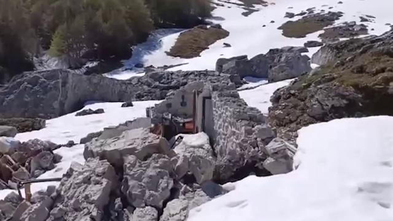 Gran Sasso, slavina sul Monte Corvo: distrutto un rifugio a 1600 metri