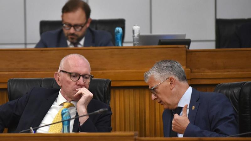 Crisi politica in Valle d’Aosta, le condizioni degli alleati a Testolin