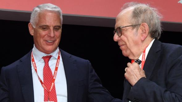 Unicredit, via libera  alla scalata a Commerz. I tedeschi bocciano il piano