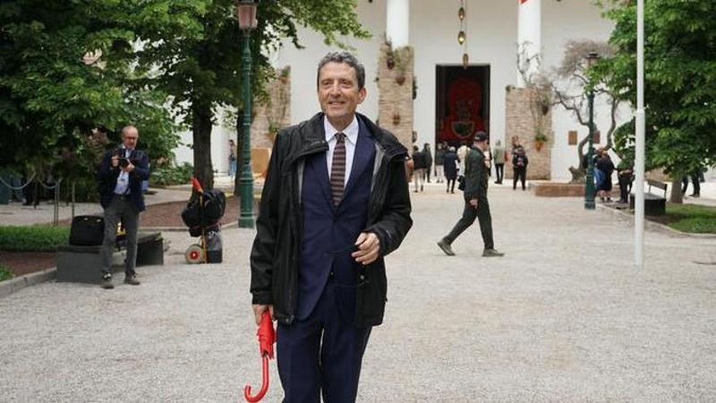 Buttafuoco lancia la Biennale: “Noi liberi e audaci, selezioniamo opere e non passaporti”