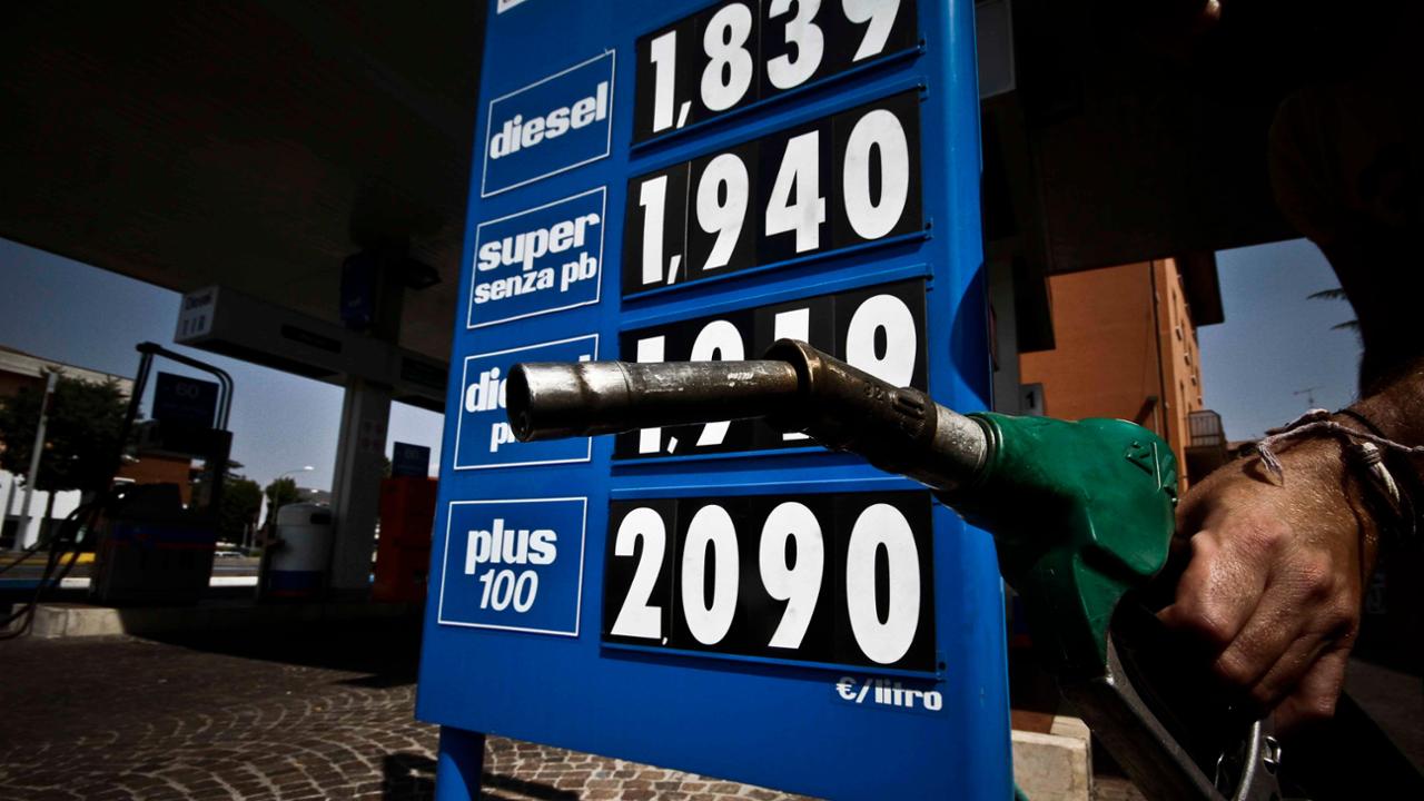 Luce, gas e benzina: quanti soldi perderanno gli italiani con il nuovo choc energetico
