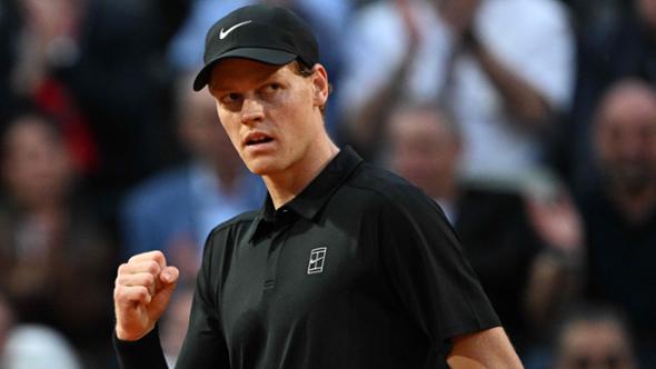 Sinner, bene l'esordio a Roma: Ofner sconfitto in due set (6-3, 6-4)
