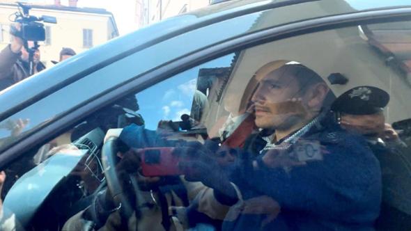 Sempio e i soliloqui in auto contro Chiara Poggi e Stasi: "Il video ce l'ho". I 29 minuti integrali dell'audio