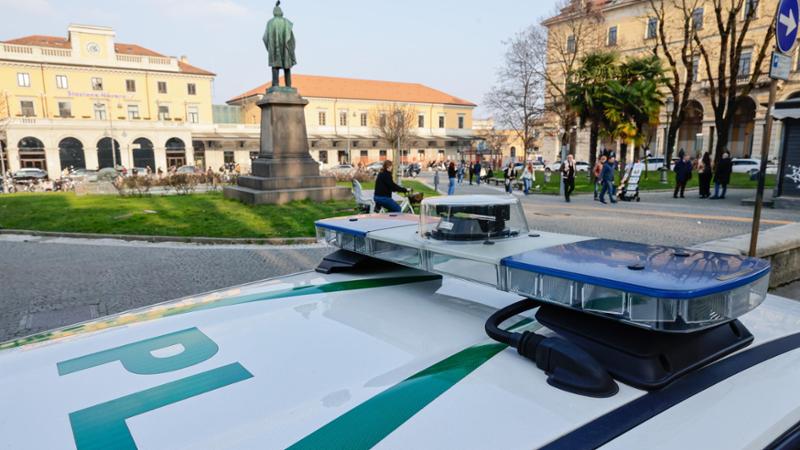 Scappa all’alt, folle inseguimento a 200 all’ora per 35 km tra le campagne. Era senza patente