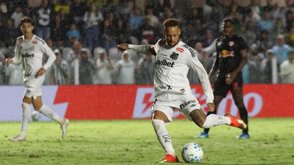Neymar non è diventato cittadino italiano: l’equivoco della foto e la fake news fa il giro del mondo