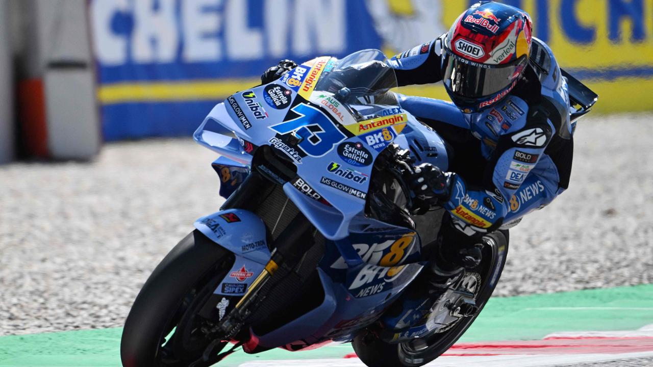 MotoGp Barcellona, Alex Marquez sugli scudi: vince la Sprint e festeggia davanti al suo pubblico