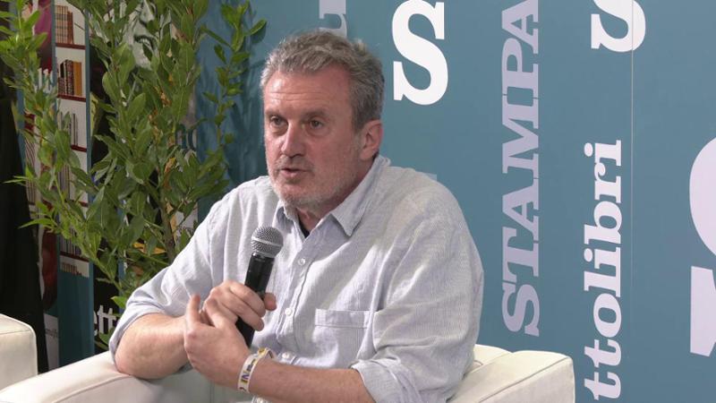 Antonio Manzini: "Cosa direbbe Rocco Schiavone a chi ci governa? Arrivederci"
