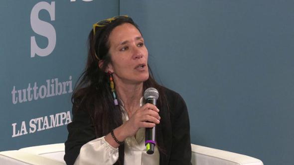 Chiara Gamberale: “Vi aspetto a Procida, dove l’unica cosa che conta è raccontare storie”