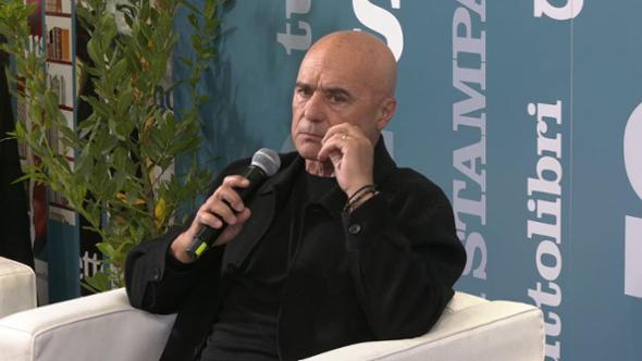 Luca Zingaretti: "Con i figli bisogna seminare e lasciarli andare. Poi ritorneranno loro a cercarci"