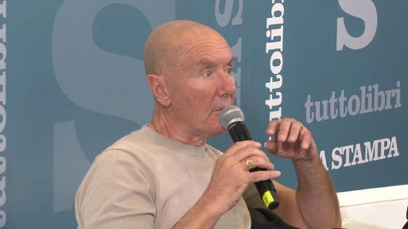 Irvine Welsh: "Se preferisco scrivere o fare il dj? Sono espressioni della stessa arte"