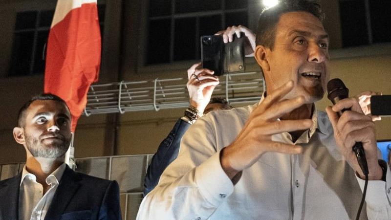 Il popolo di Vannacci a Barriera di Milano: dalla “X” sulla torta 


al mito di El Alamein