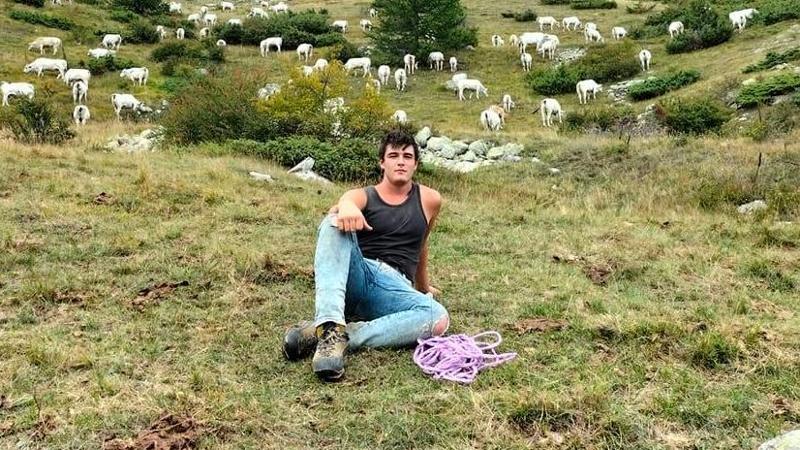 La tragedia di Michele, 21 anni, allevatore di Celle Macra, morto dopo uno scontro tra auto a Busca