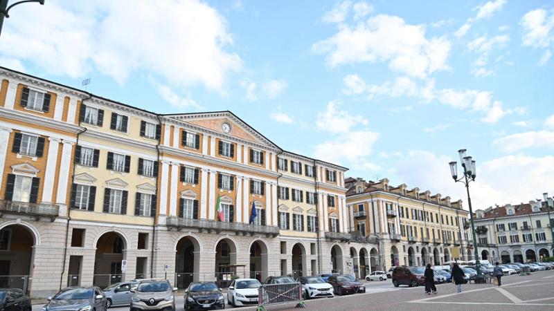 Vendevano assicurazioni per auto utilizzando i dati di altri conducenti