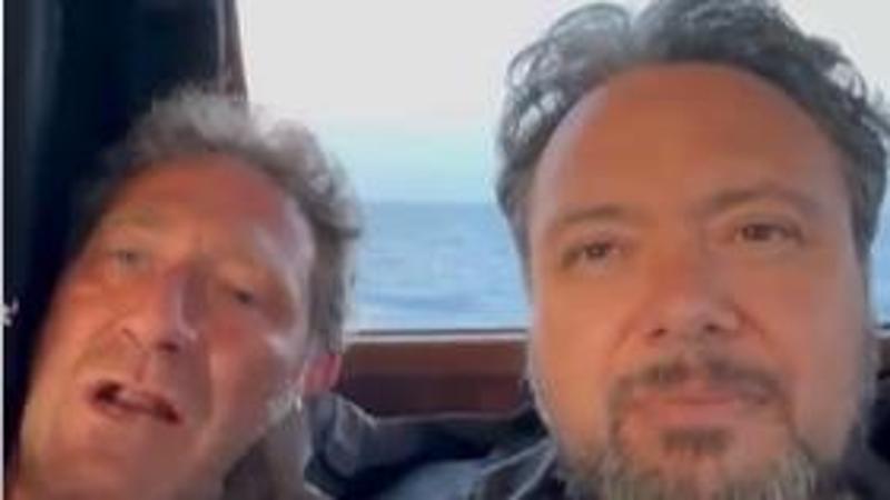 Dario Carotenuto, il deputato a bordo: “È un rapimento di massa, il governo deve difenderci”