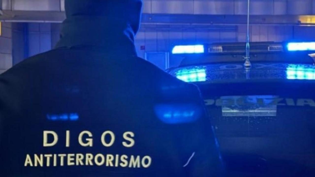 Firenze, 15enne legato all’Isis arrestato per terrorismo: “Era pronto a colpire”