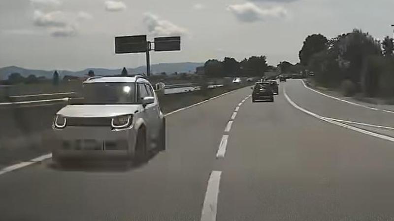 Contromano sulla strada di Caselle a 81 anni, via la patente