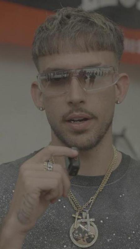 Vegas Jones: "L'industria discografica ha provato a cambiarmi, ma ho ritrovato la mia strada"