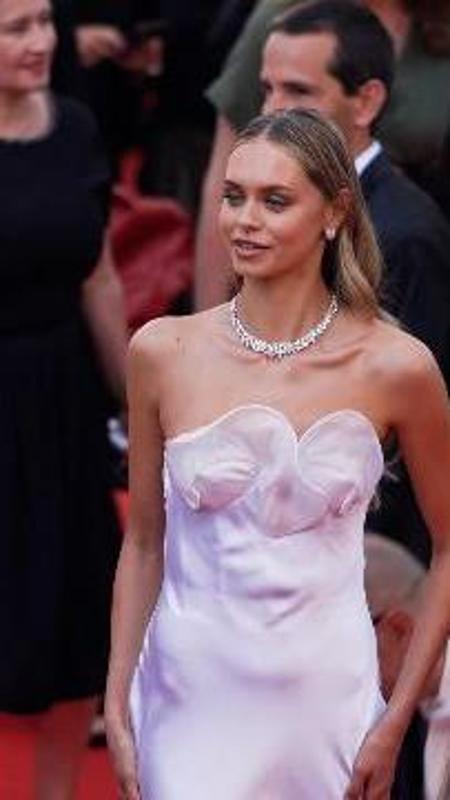 Laila Hasanovic sul red carpet di Almodovar: la fidanzata di Sinner conquista Cannes