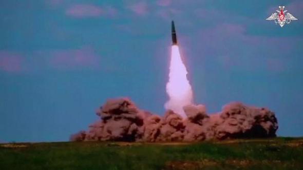 Putin mostra i muscoli nucleari: Russia e Bielorussia testano missili balistici e ipersonici