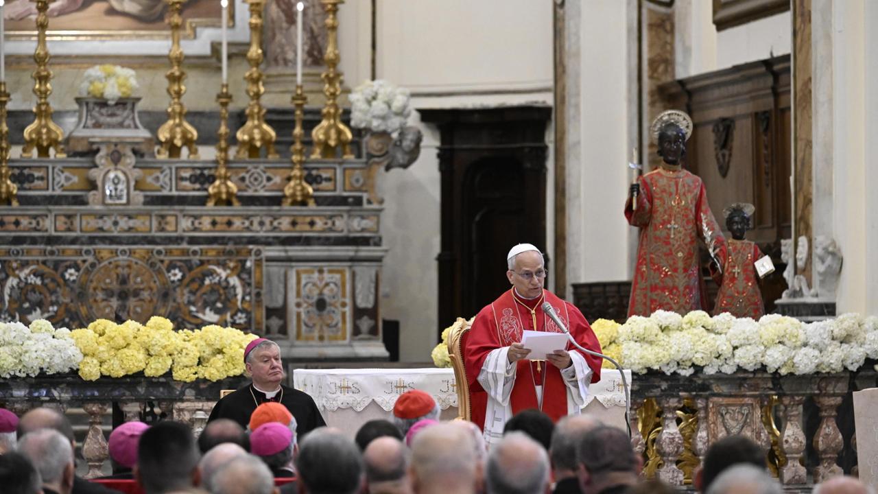 Il Papa nella Terra dei Fuochi: “Concentrato mortale di oscuri interessi e indifferenza”