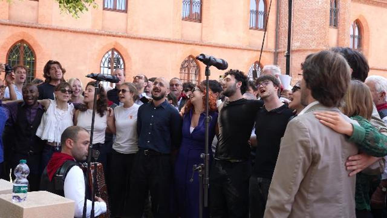 L'ultimo saluto a Carlin Petrini: da don Ciotti a Fassino e Fulvio Marino, il ricordo dei suoi amici