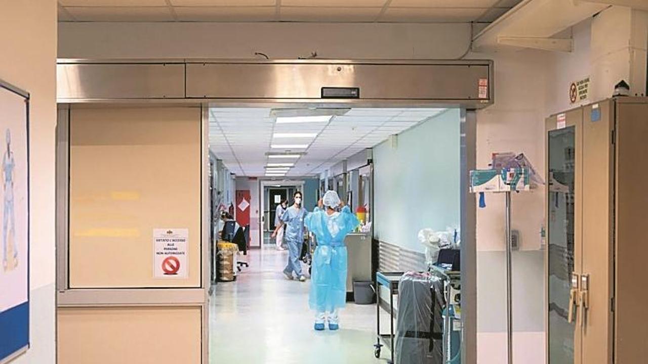 Sanità, giro di vite della Liguria ai medici gettonisti: “Ora nuove assunzioni”