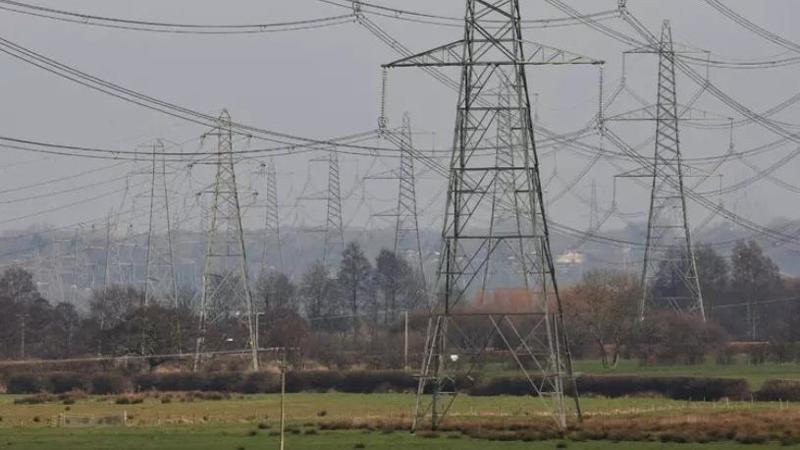Torino al buio per la raffica di blackout. Iren: “Rete vecchia, i guasti dureranno ancora un anno”