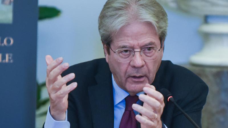 Gentiloni: “Ridicolo che Meloni attacchi l’Europa. Inveire contro la burocrazia non basta”