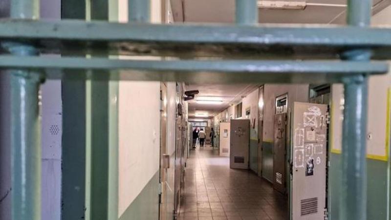 “Insabbiavano gli abusi sulle detenute”: nel carcere di Ivrea interrogatori-farsa degli agenti