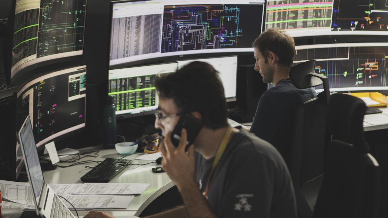 Dentro la Control Room di Ireti: “Così gestiamo i blackout che colpiscono Torino