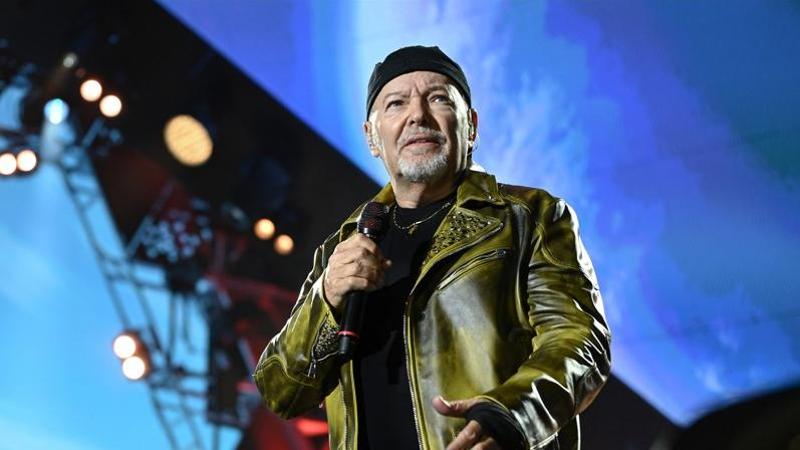 Vasco al massimo, il suo tour estivo parte da Rimini