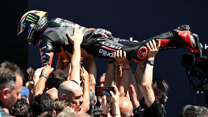 Bezzecchi vince al Mugello: doppietta Aprilia con Martin, Bagnaia terzo