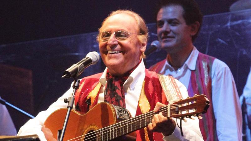 Renzo Arbore: “A casa erano tutti monarchici tranne nonno. Mamma chiese a papà come votare”