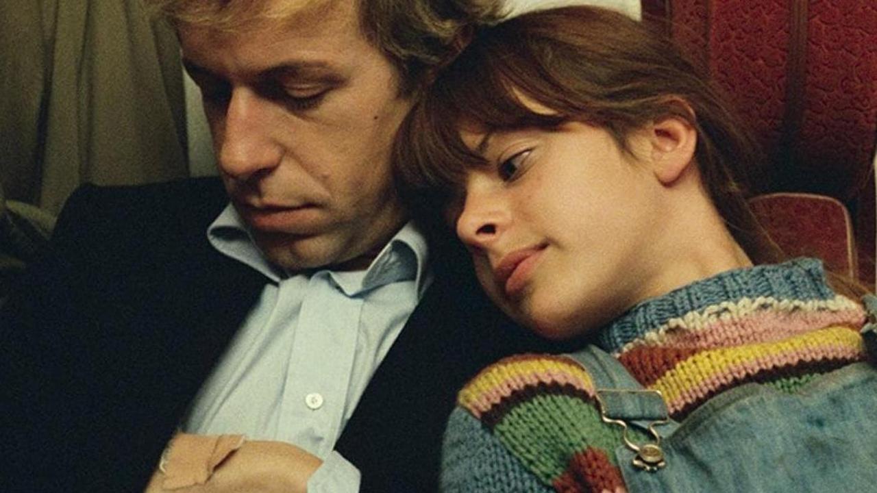Tagliare le scene di nudo di Kinski non è censura, ma un atto di civiltà