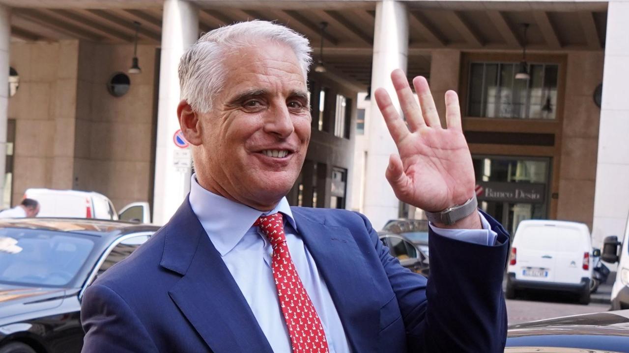 Commerzbank, scacco di Orcel con azioni e derivati. Unicredit è oltre il 50%