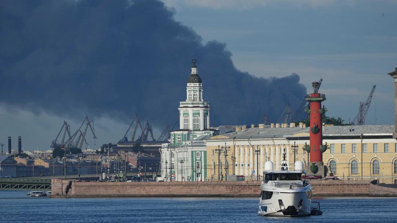 La vendetta di Zelensky, colpita San Pietroburgo. Mosca minaccia vendetta