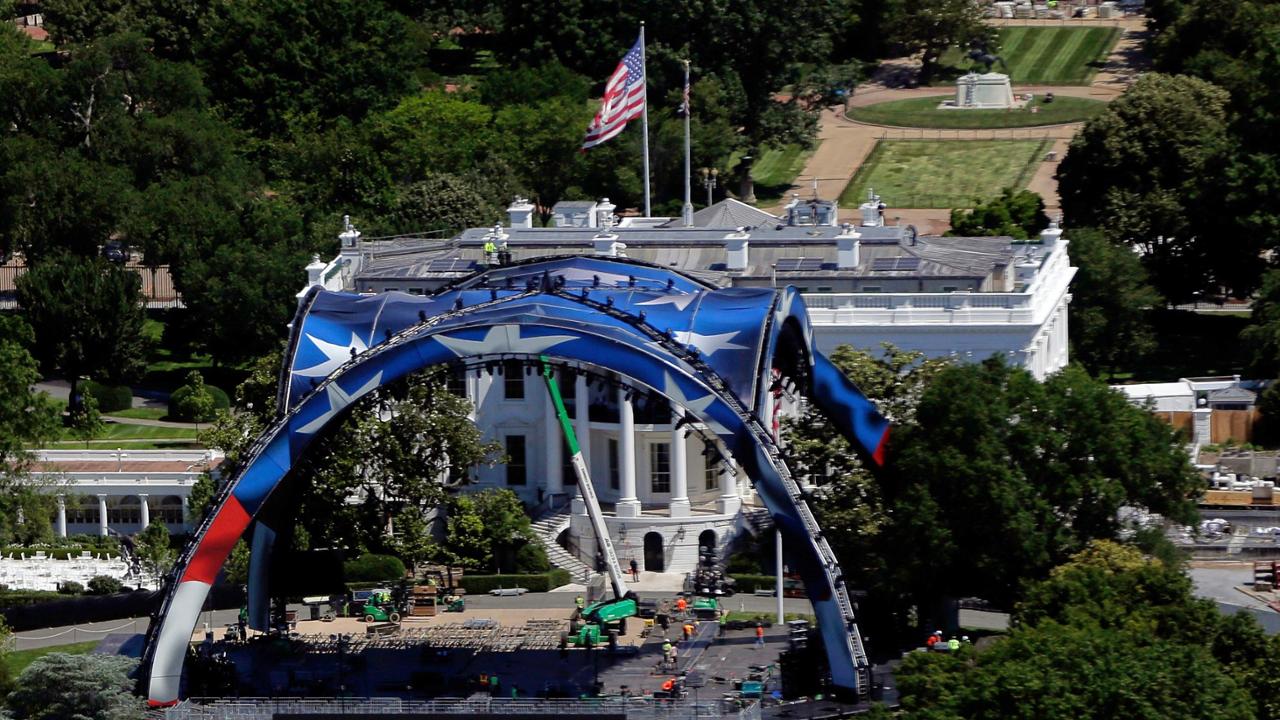 Nel giardino della Casa Bianca c’è un ring alto 26 metri. Trump: come la Torre Eiffel, lasciamolo lì