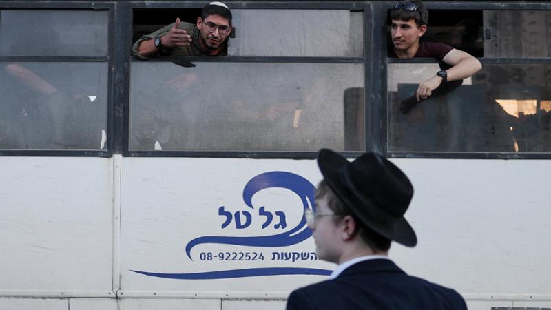 Erri De Luca non è stato censurato. Fermiamo la legge sull’antisemitismo