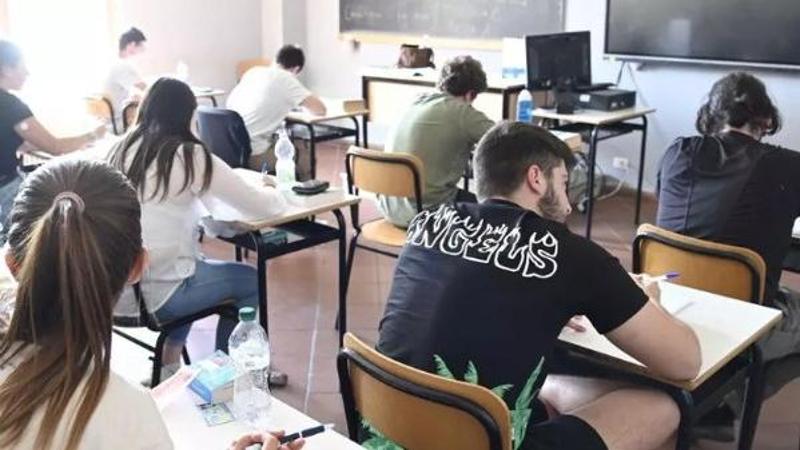 Dal terribile Gaokao cinese alla “festa” svedese: come funzi