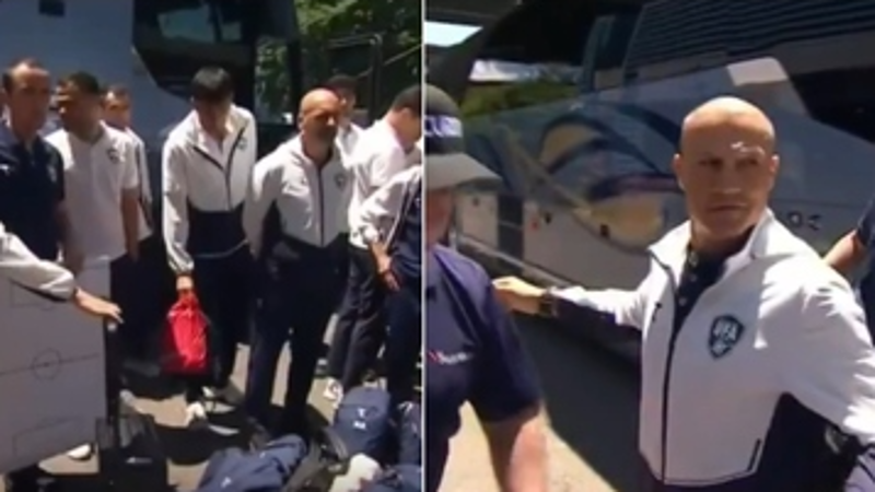 Fabio Cannavaro perquisito con cani antidroga