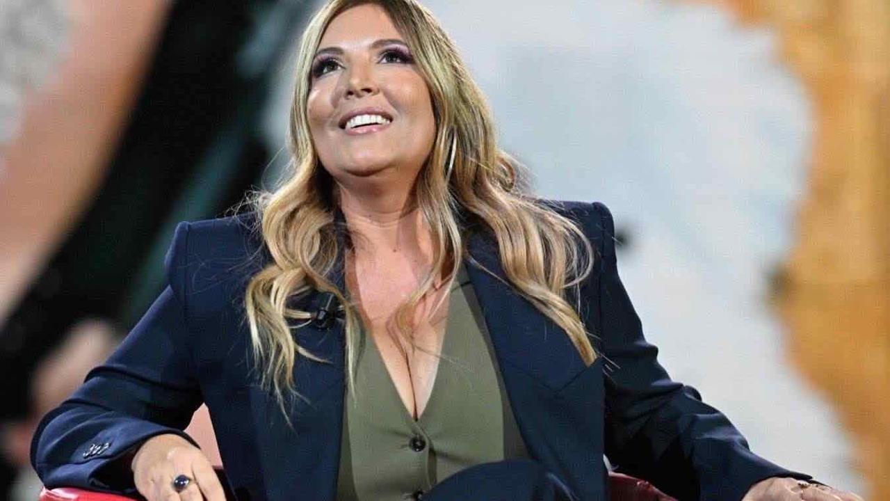 Selvaggia Lucarelli, Panariello e (forse) Infante: Mediaset “scippa" i volti Rai