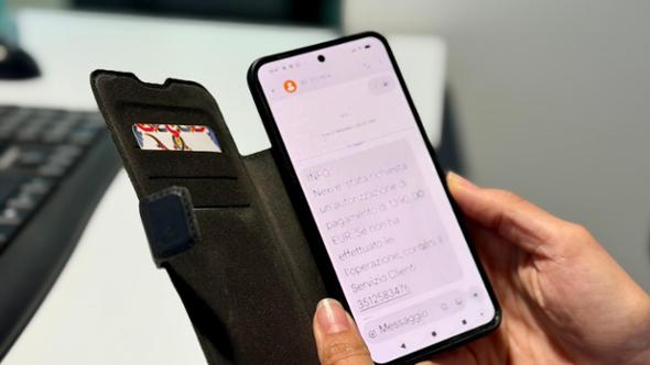 “È stata richiesta un’autorizzazione”: cos’è la truffa del finto pagamento Nexi e come difendersi