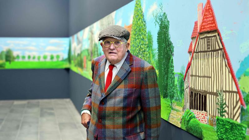 L’artista David Hockney è morto a 88 anni: era il più celebre pittore contemporaneo