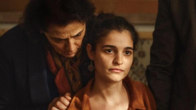 Layla Bouzid: “Ho girato un film sull’omosessualità femminile, la buona accoglienza dà speranza”